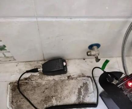 拱墅屋顶漏水维修公司分享下卫生间漏水的危害及解决方法